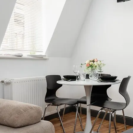 Strzalowa By Renters Poznań