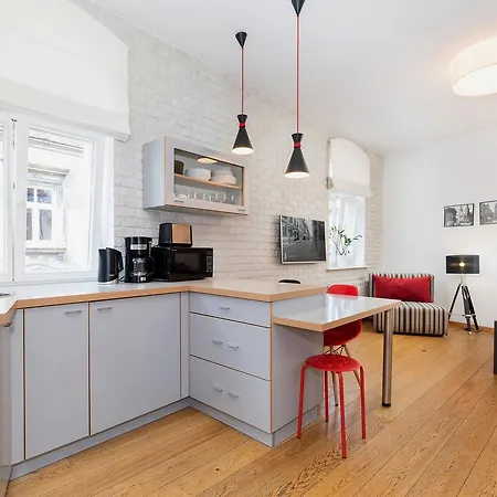 Strzalowa By Renters * Poznań