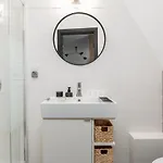 Apartamento Strzalowa By Renters *
