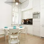 Strzalowa By Renters Apartamento