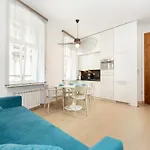 Strzalowa By Renters * Poznań
