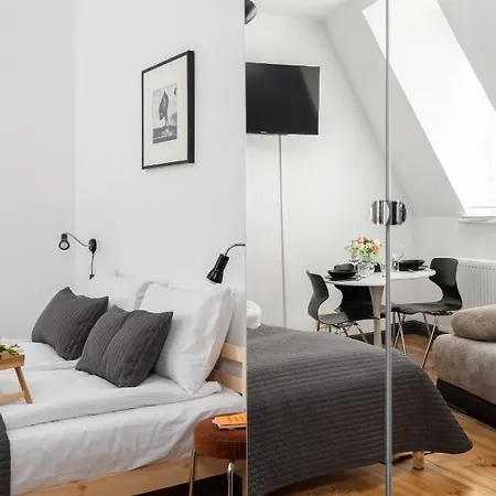 Apartment Strzalowa By Renters Posen