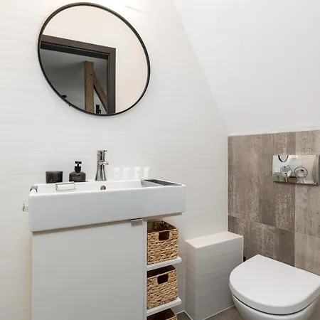 Appartamento Strzalowa By Renters *